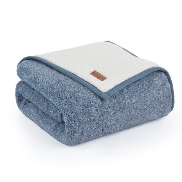 Koolaburra by UGG Wiona Melange Sherpa Throw 50"x 70" Blue Stonewash Blanket NWT - Picture 1 of 2